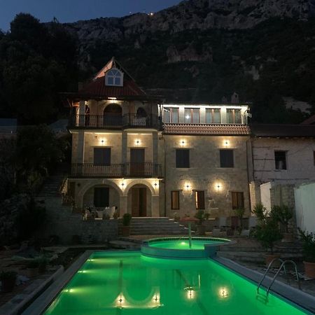 Villa Celaj “The Castle” Krujë 外观 照片