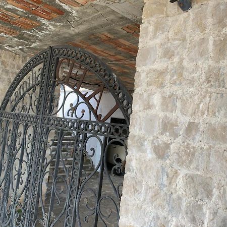 Villa Celaj “The Castle” Krujë 外观 照片