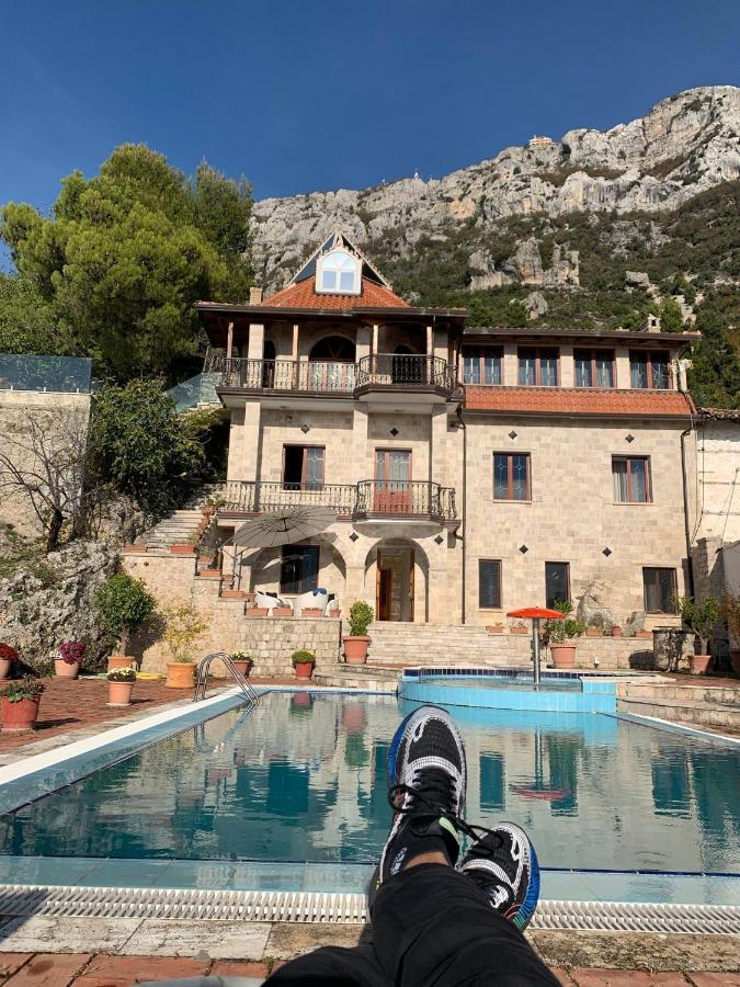 Villa Celaj “The Castle” Krujë 外观 照片