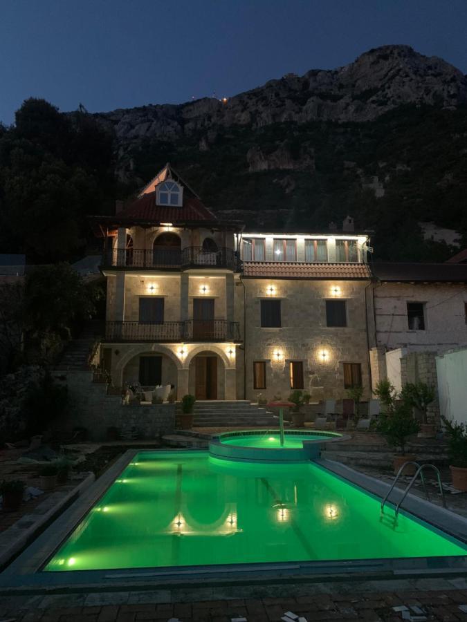 Villa Celaj “The Castle” Krujë 外观 照片