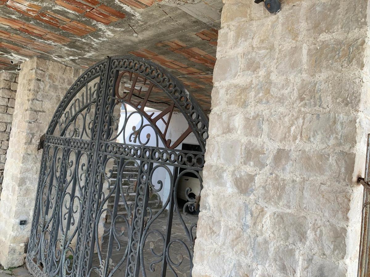 Villa Celaj “The Castle” Krujë 外观 照片