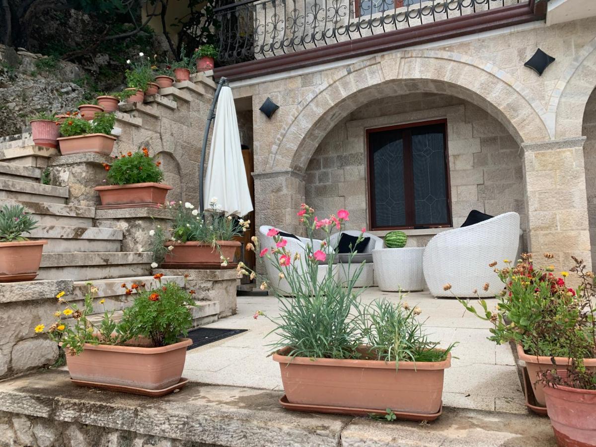 Villa Celaj “The Castle” Krujë 外观 照片