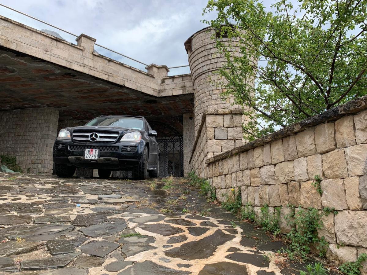 Villa Celaj “The Castle” Krujë 外观 照片