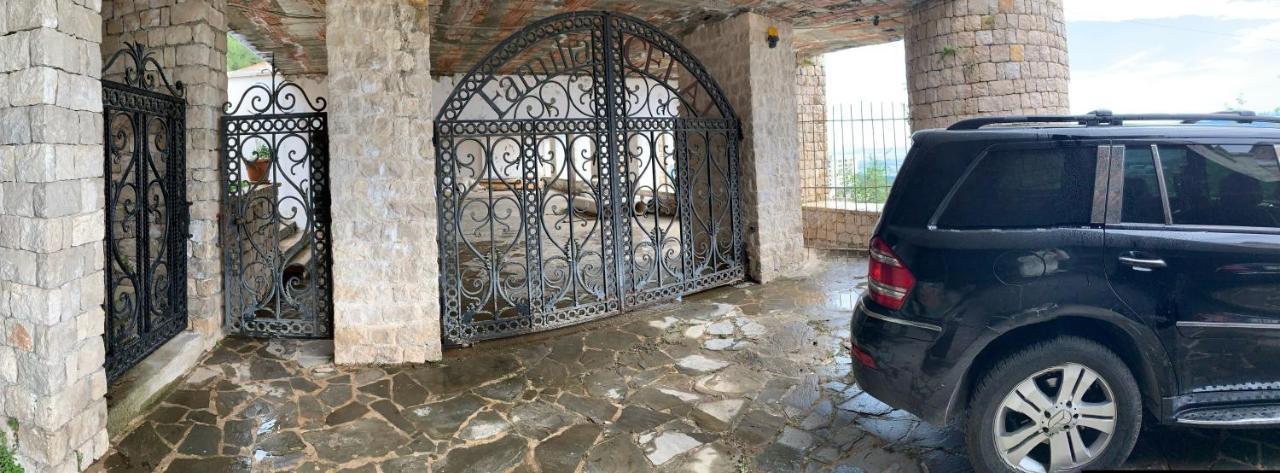 Villa Celaj “The Castle” Krujë 外观 照片